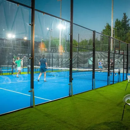 Simplymore * Podstrana