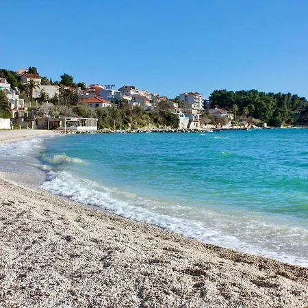 Simplymore * Podstrana