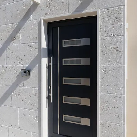 Simplymore * Podstrana